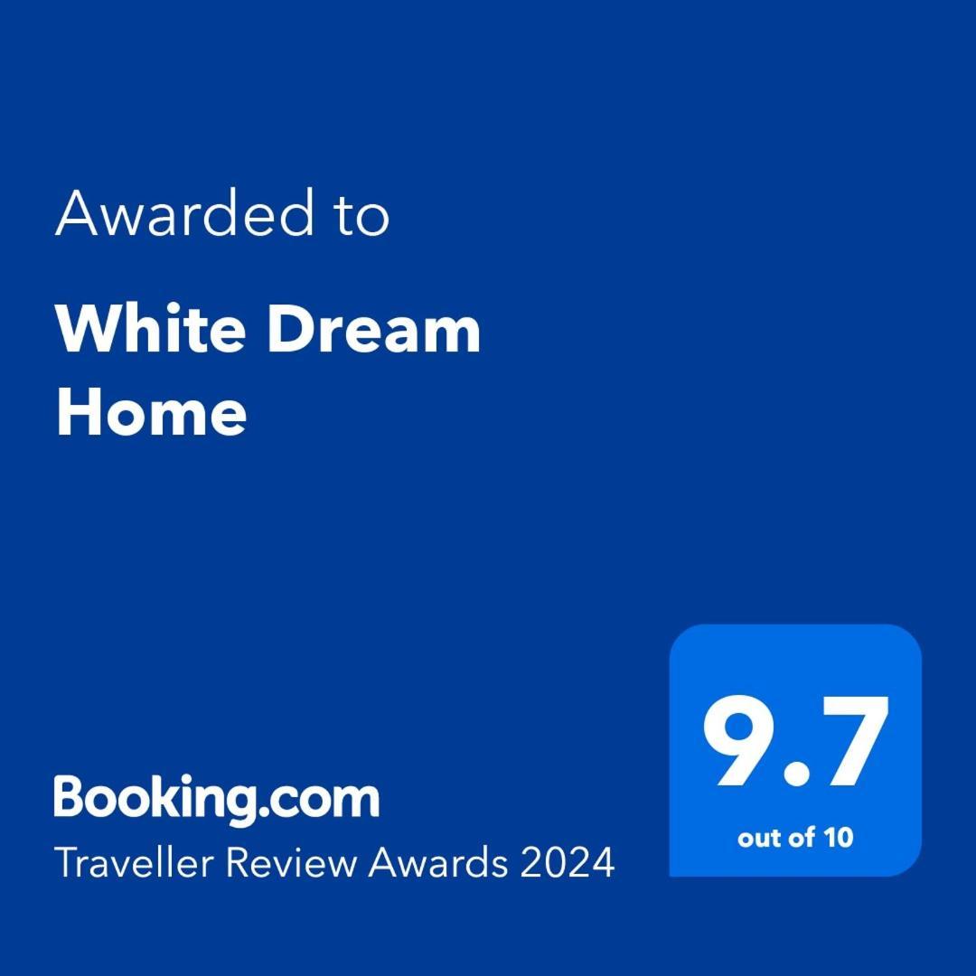 White Dream Home Budapest Bagian luar foto
